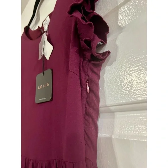 NWT Le Lis Burgundy Tiered Lined Ruffle Side Zip Back Button Easy to Wear Dress - Picture 6 of 10